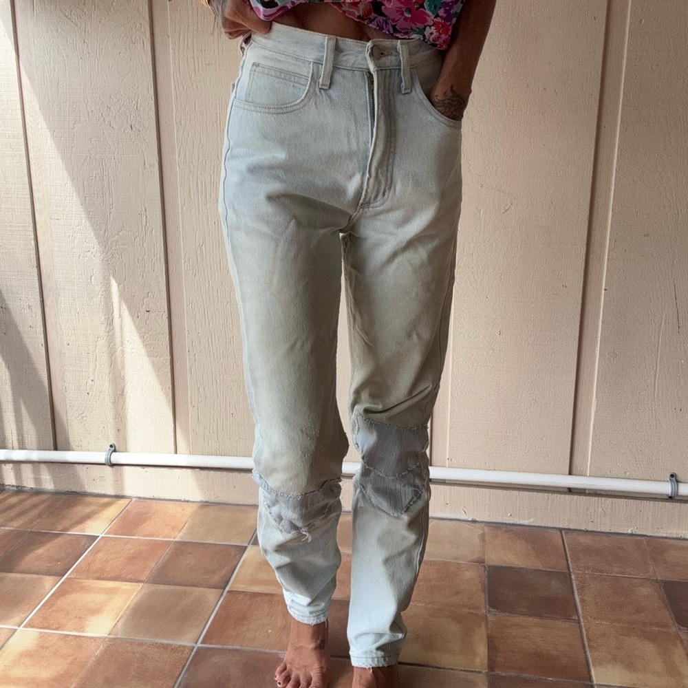 Vintage Guess Women's High Rise Light Blue Jeans 25 Tapered patched